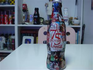 Coca Cola Almanya 75. yıl şişesi ön yüz